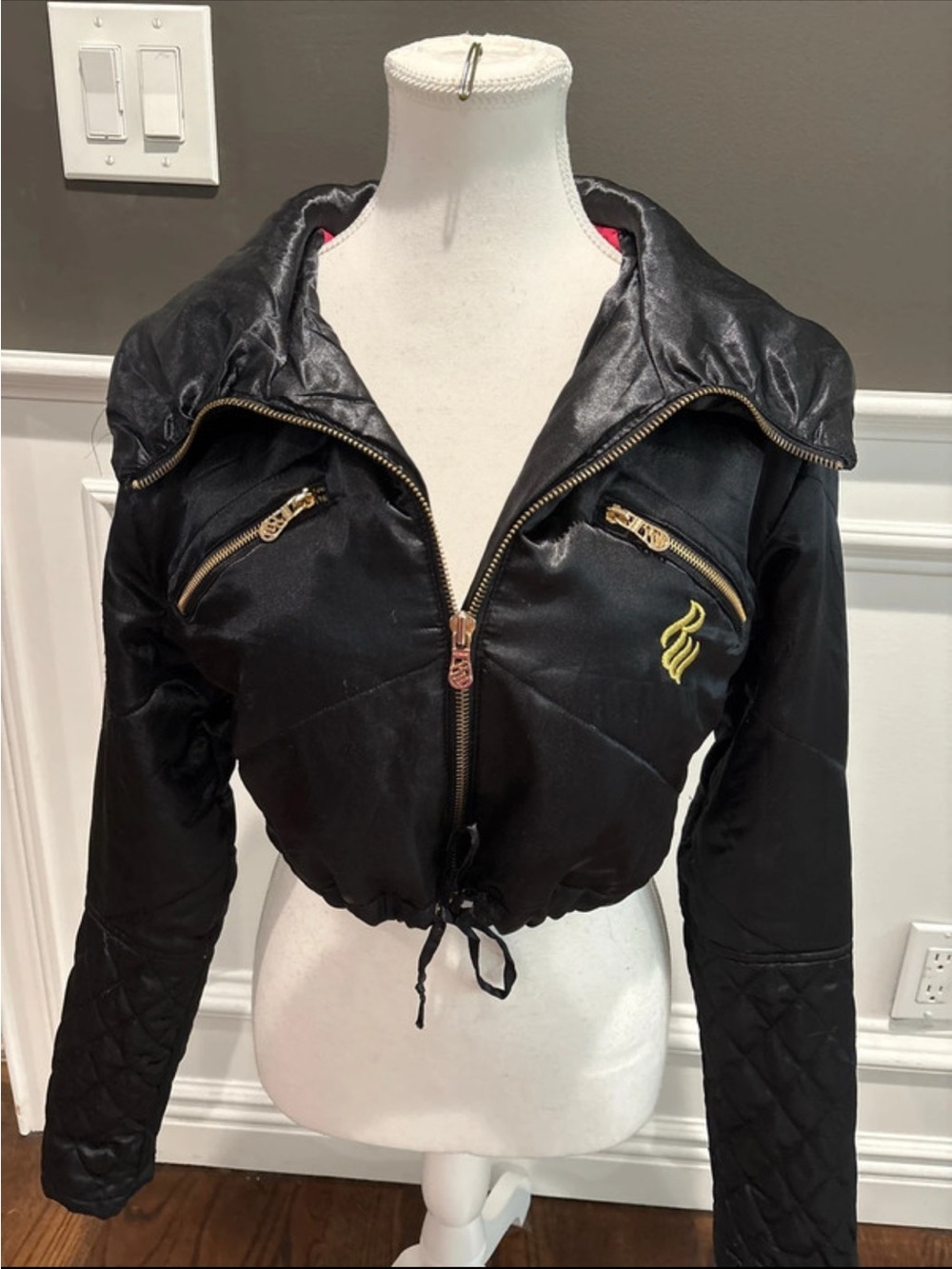 Rocawear Black Cropped Hooded Bomber Jacket with Pink Lining - Picture 2 of 10